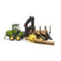 Bruder tractor forestier John Deere 1210E cu graifer si 4 busteni